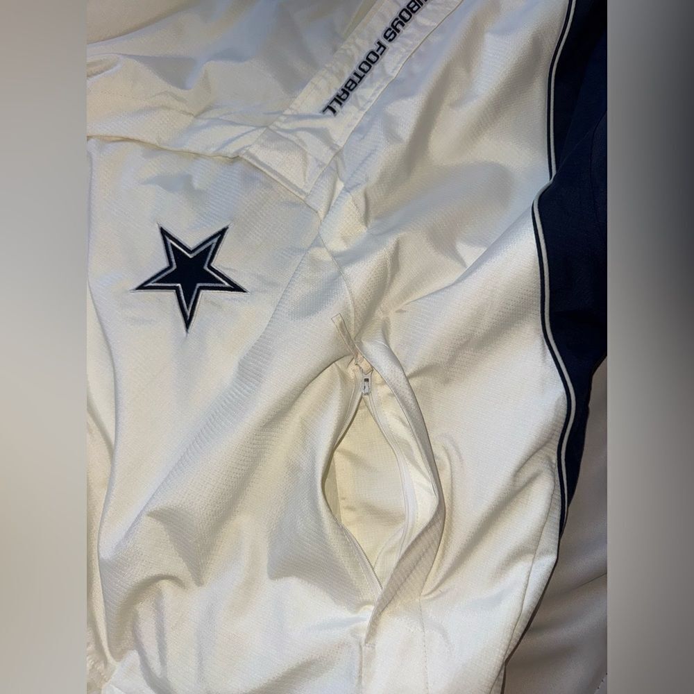 Dallas Cowboys Men Pullover Jacket - Picture 10 of 12